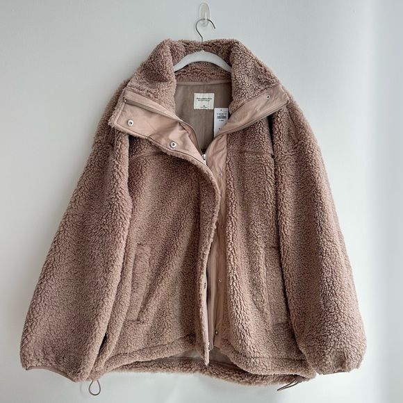 Abercrombie & Fitch Jackets & Blazers - Abercrombie & Fitch Soft AF Sherpa Jacket